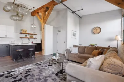 Modern Loft in Trendy North Loop Location Hotels in 