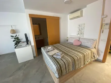 Loft Moderno en Terrassa, Ideal Parejas. Wifi. PK
