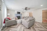 Vineyard Ridge Farmhouse • 3Br • 2BA • Vineyard View • Fire Pit •