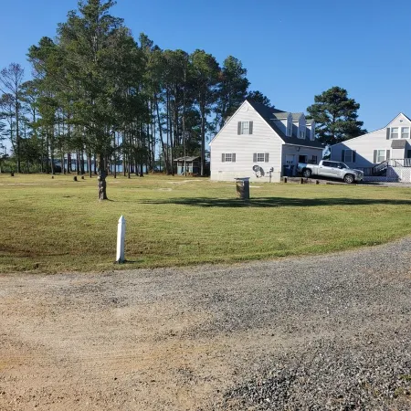 Beach House Getaway, exclusive location on "Chesapeake Bay" with private beach