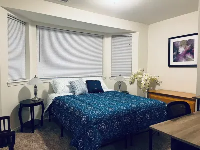 Centrally located, chic, & simple near downtown Hotels near Lowe's Garden Center