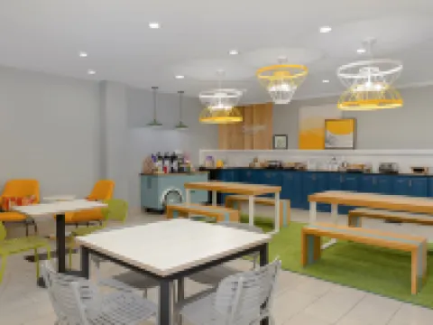 Spark by Hilton Evansville East, IN Hotels in Vanderburgh County