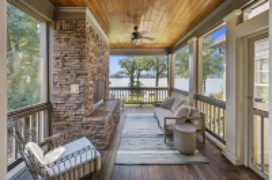 Spacious Lake Home - Great Outdoor Living Spaces & Dock in Gated Golf Resort