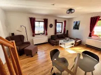 Cozy vacation apartment with garden use, garage and wallbox (extra costs) Hotel di Neugersdorf