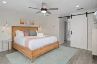 Water Front/ Free Heated Salt Water Pool/Game Room/Amenities Galore