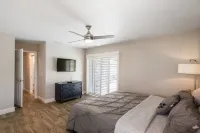Experience Waterfront Luxury in Tampa Bay! Close to Tpa, RayJay and Steinbrenner