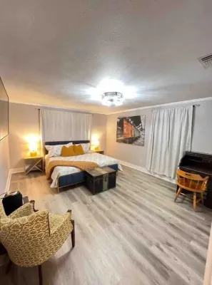 The Station - walking distance to Texas Tech Hotels near Canyon Rim