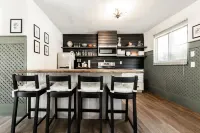 Everwood Cottage ^ Trees, Birds, and Quiet! Military Friendly