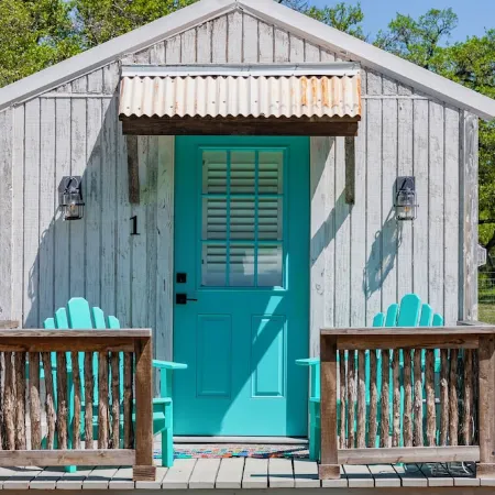 Glamping in Spicewood TX Hill Country~ Cabin 1 The Madison at Green Acres
