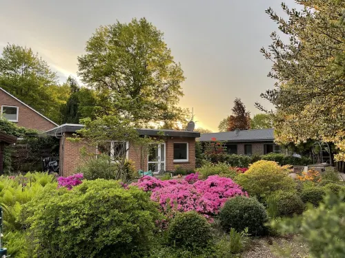 Ferienwohnung im Grünen mit Eigenem Garten