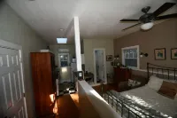 Delightful Cottage in Central Eugene