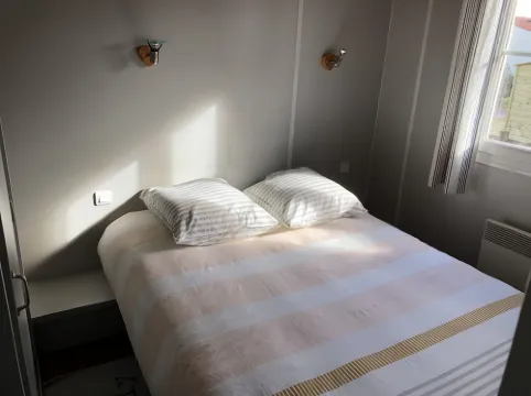 Chalet in a private park in Saint Pierre D'oléron