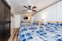 Cozy home 2 min to Fairgrounds w/ Trailer parking