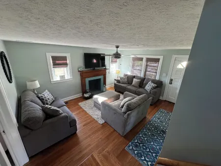 Walking Distance to Shawnee Soccer Complex