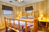Private - Spacious- Creek Lined Cabin