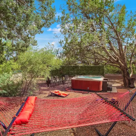 Sedona Home - Walk to Trails. Decks, Views, Hot Tub, Amenities = Best Value!