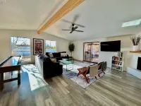 Catalina Foothills, Modern, Heated Pool, Spa, Views, Sleeps 16