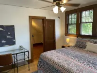 Downtown Waconia Charmer!