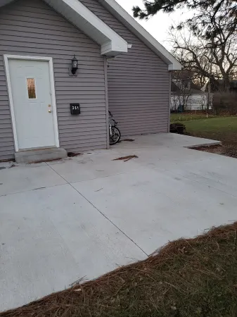 Spacious Studio with All the Comforts of Home