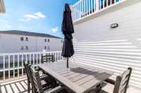 Ocean Block Condo -  Walk to the Beach - 3Br - SaltWater Pool 듀이 비치 주변 호텔