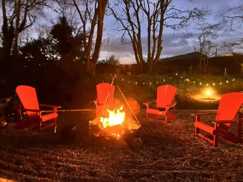 Ballydorn Stay Shepherds Hut with a view Hotels in Newtownards