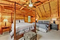 Luxury Lodge overlooking both Grand Traverse Bays