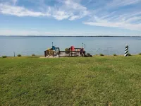 Room on river with sunset views and private beach! Hotels in Middlesex County