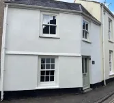 Luxury holiday cottage set in the beautiful south Cornwall village of Flushing