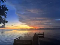 Charming 3-bedroom house in lovely Melbourne with WiFi, AC