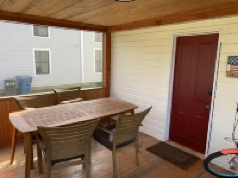 Dollhouse in Central Historic St Michaels Hotels in Saint Michaels