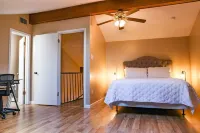 Comfy Townhouse near CASINOS, centrally located Hotels near West M Apartment Homes