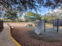 Beautiful Lake View Condo. Close to Disney
