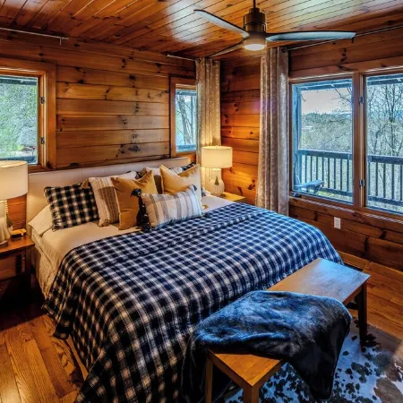 Appalachian Mountain Evergreen Retreat