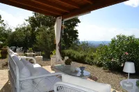 Cottage nel Chianti con Piscina. Vista Sulle Colline e sui Vigneti Toscani