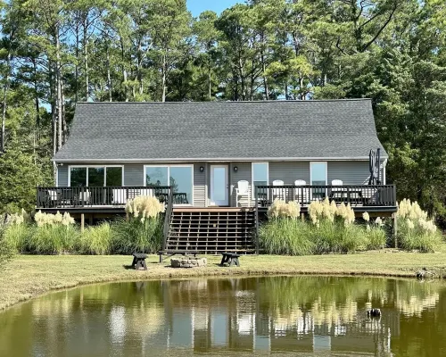 The Harbor House - Waterfront Home with Private Pier & Amazing Views! Hotels in Mathews County