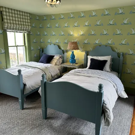 Historic Charm with modern amenities in Exeter, NH.  3 Bedrooms & Walk to town Отели в г. Эксетер