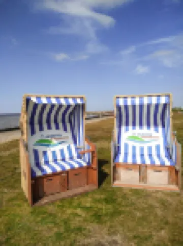 Cozy vacation apartment with dike view in Wremen