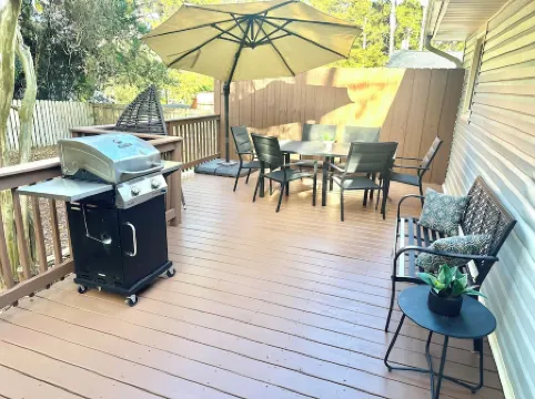 SoPi Cottage - Walk to Town - King Bed