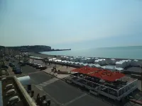 Appartement LE Large Face MER et Plage Avec Balcon
