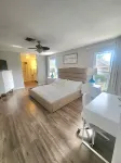 BEACH GETAWAY- 9 MIN FROM THE BEACH Hotels near Publix Super Market at Shoppes at Pelican Landing