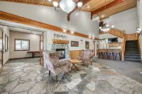 Sleeps 26 people.. 1 of a kind Lodge... Large families, team bonding, retreats!