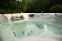 Secluded 5 acre getaway heated inground pool 6 person hot tub