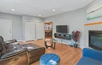 Spacious, Clean and Steps from Wrigley Field!