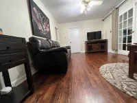 A cozy single family home located right in the center of Augusta!