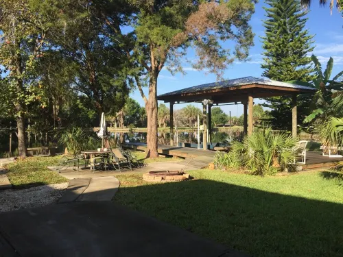 The Fish House - AWESOME BOAT RAMP -Waterfront -Scalloping-Fishing