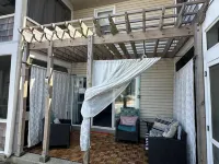 LOCATION! pet friendly! Oceanfront building! Free Parking! Walk everywhere!!