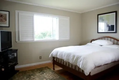 Family Friendly Great For Two Families views of SF Bay