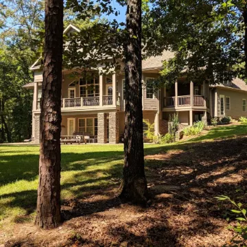 Lake Front, Quiet, Private cove on 4.75 acres, Canoe, 2 Kayak, 2 boat docks