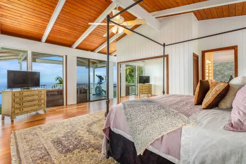 Kona Coast Original Beach Boys 9.5 acre Estate, Pool and Amazing Ocean Views