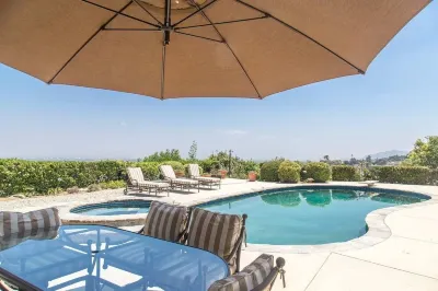 LUXURIOUS- LOS ANGELES- SINGLE STORY- HOME-PANORAMIC VIEW-POOL-SPA